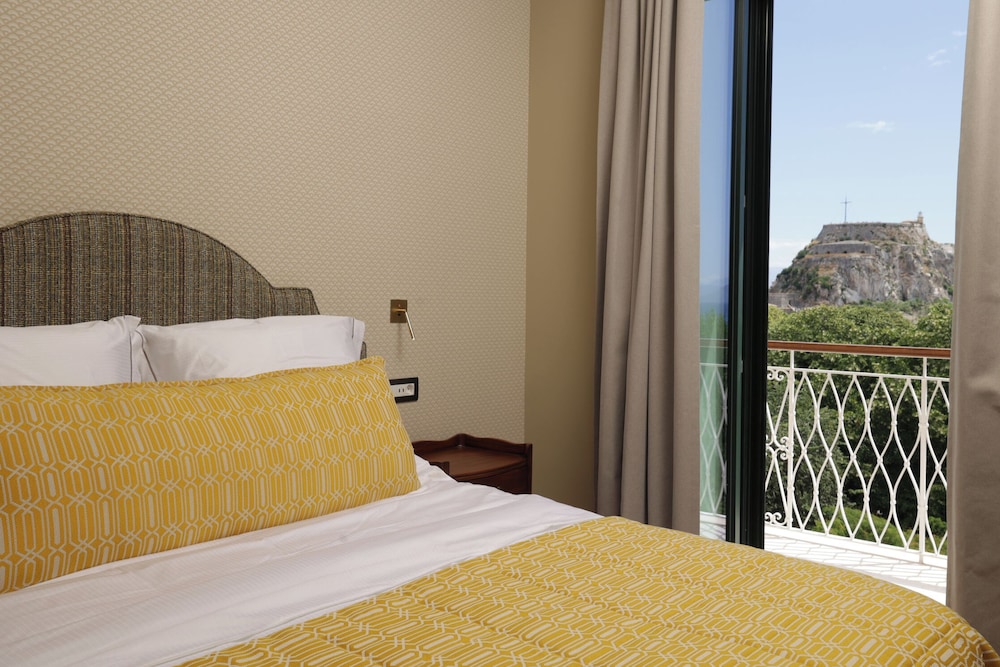 Classic Double Room with Sea View Balcony