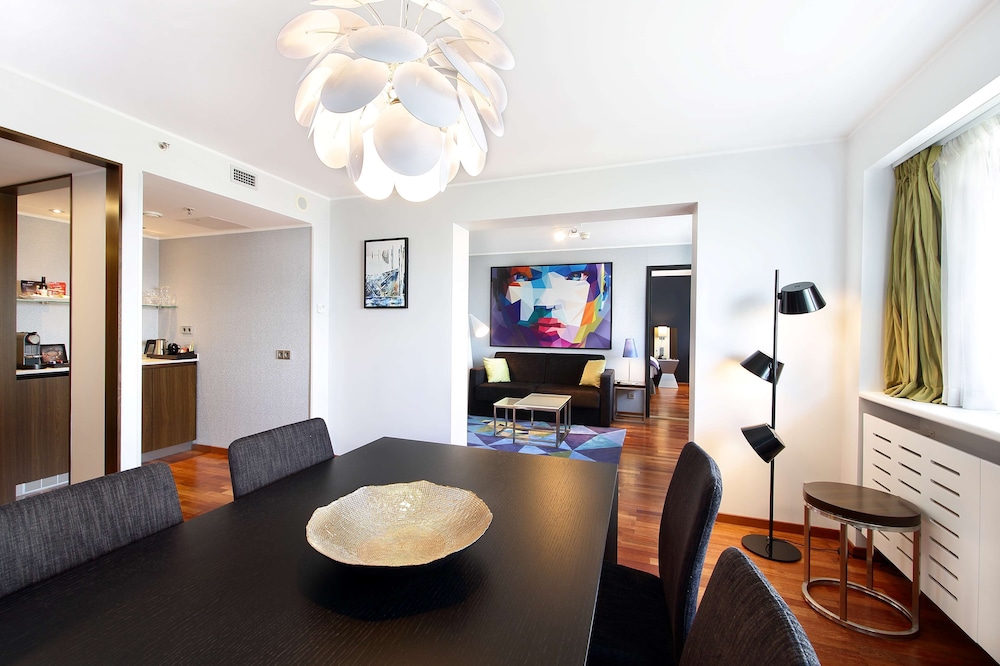 Royal Suite - Photo 9