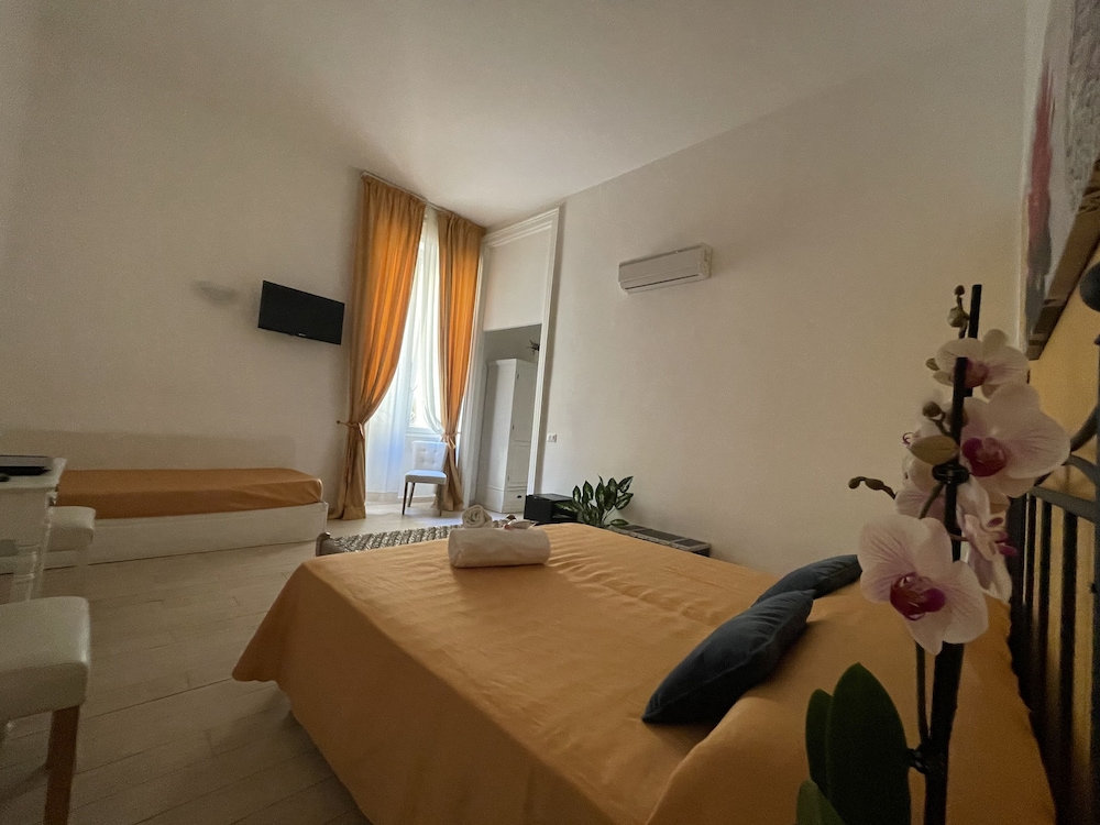 Grand Room photo 2
