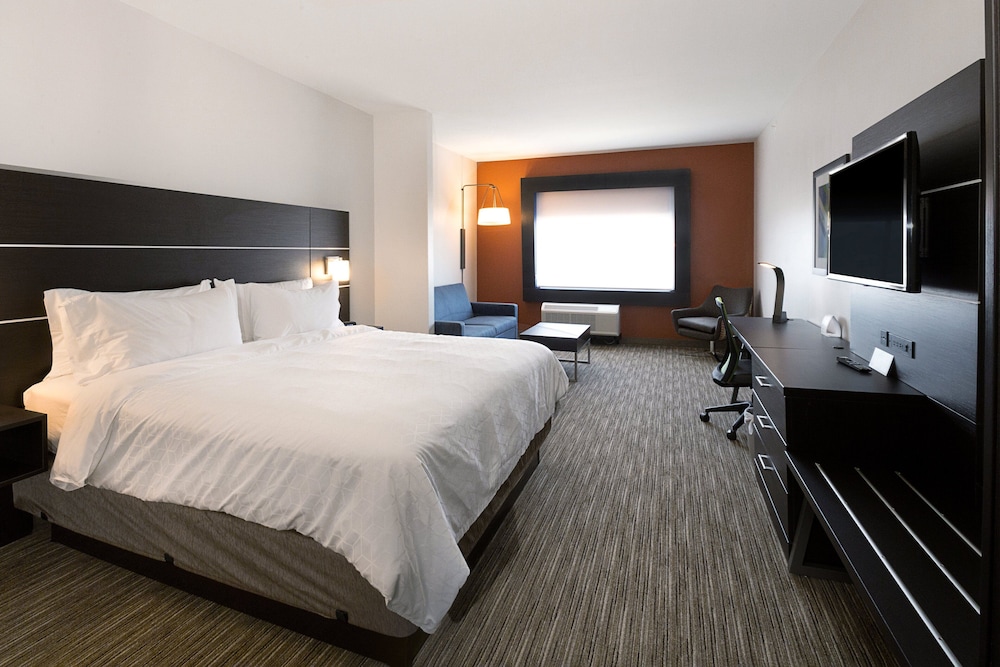 Suite, 1 King Bed at Holiday Inn Express & Suites - Wentzville St Louis West by IHG in Wentzville