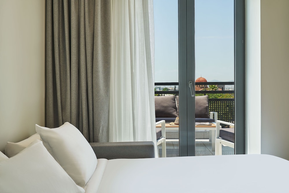 Executive Studio Suite