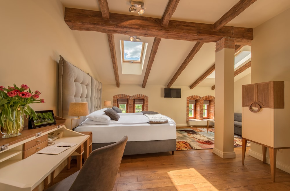 Deluxe Double or Twin Room - Photo 1