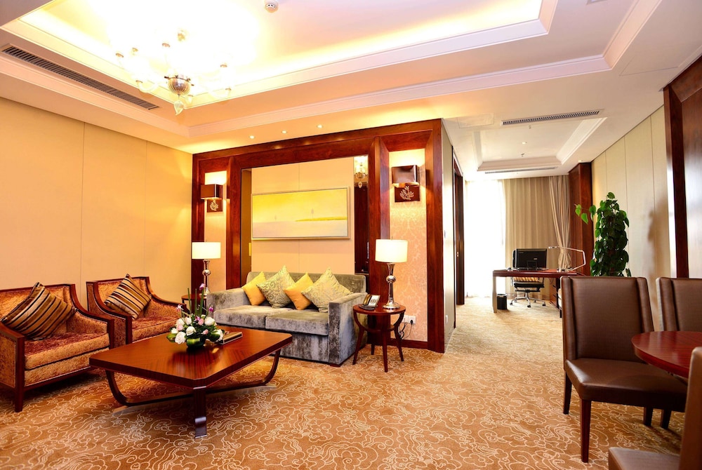 Business Room, 1 King Bed photo 2