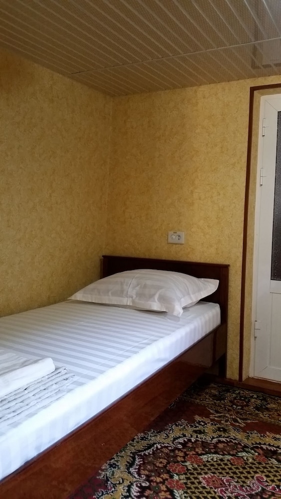 Economy Shared Dormitory, Mixed Dorm, Shared Bathroom photo 3