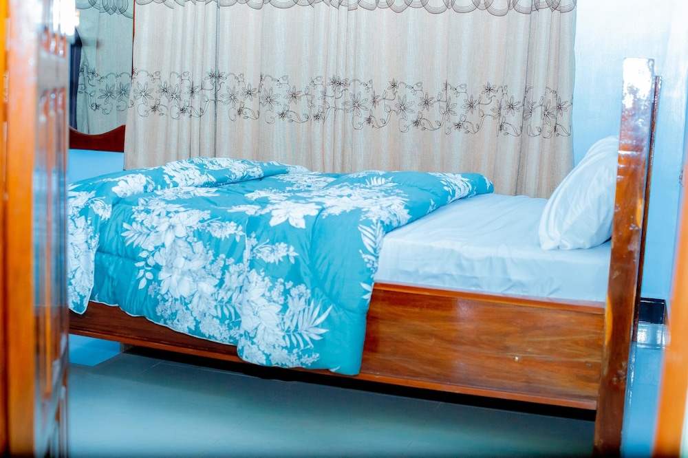 Standard Double Room, Balcony, Garden View