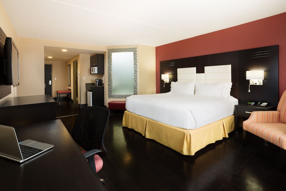 Room - Photo 3