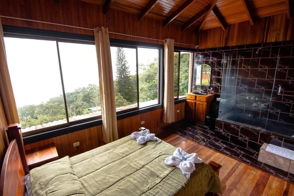 Standard Double Room, 1 Queen Bed, Partial Ocean View