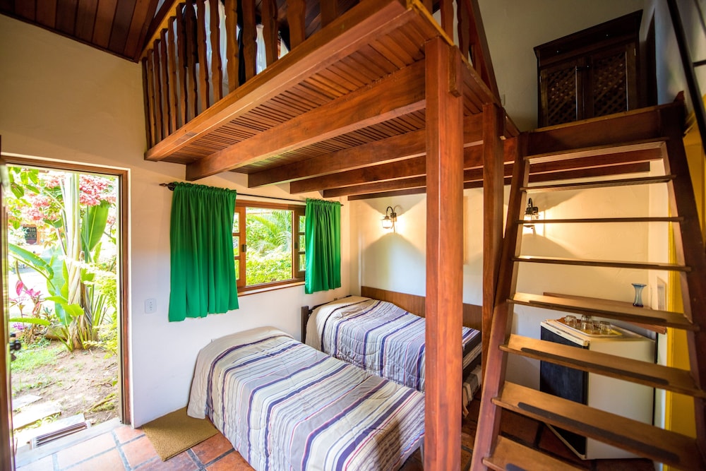 Suite, Garden Area