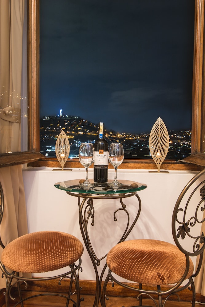 Panoramic Suite, City View photo 2