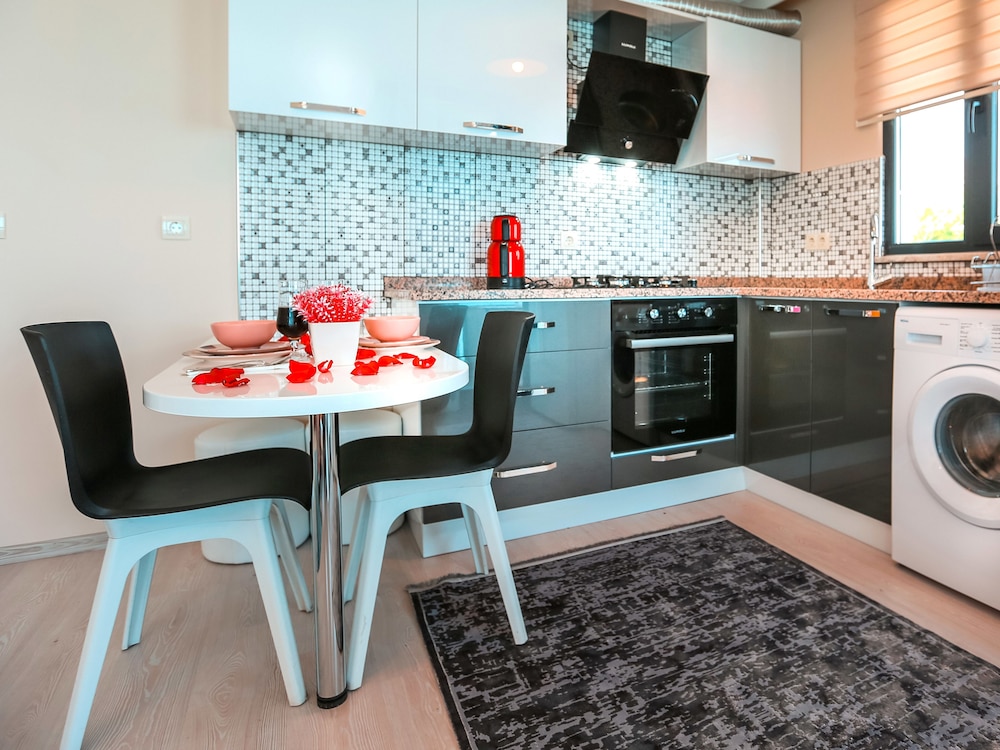 Apartment, 2 Bedrooms, Sea View - Photo 9