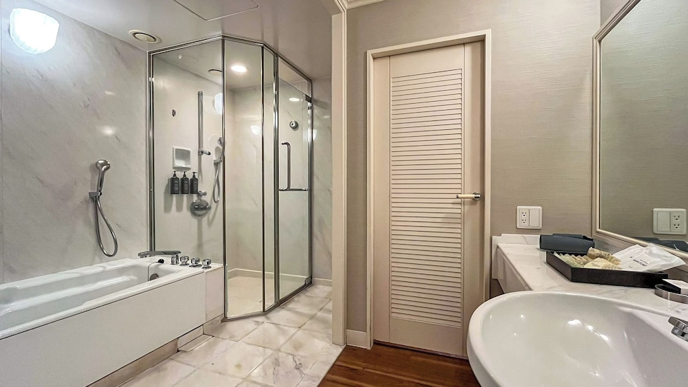 Standard Quadruple Room, Multiple Beds, Non Smoking, Ocean View - Photo 3