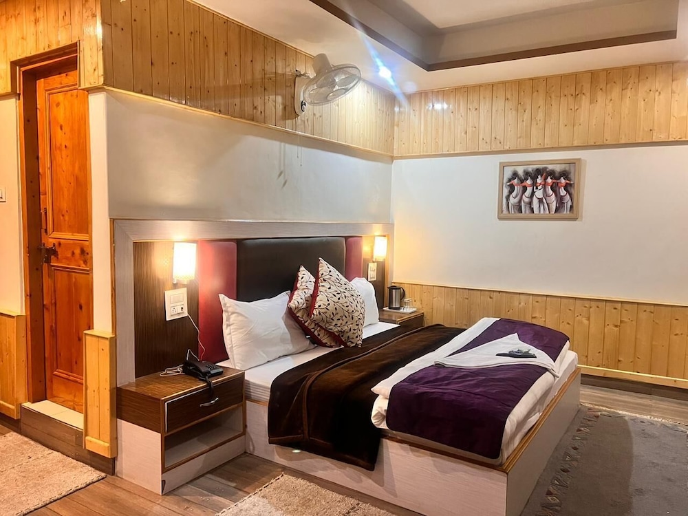 Basic Triple Room photo 1