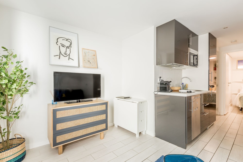 2A : 1-bedroom - lower floor (no elevator) photo 2