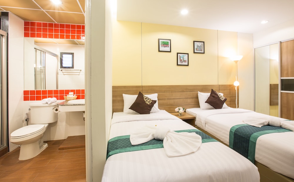Superior Twin Room photo 3