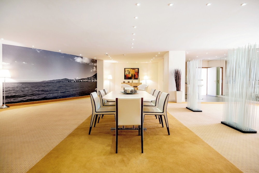 Royal Suite, 2 Bedrooms, Terrace, Lake View thumbnail 5