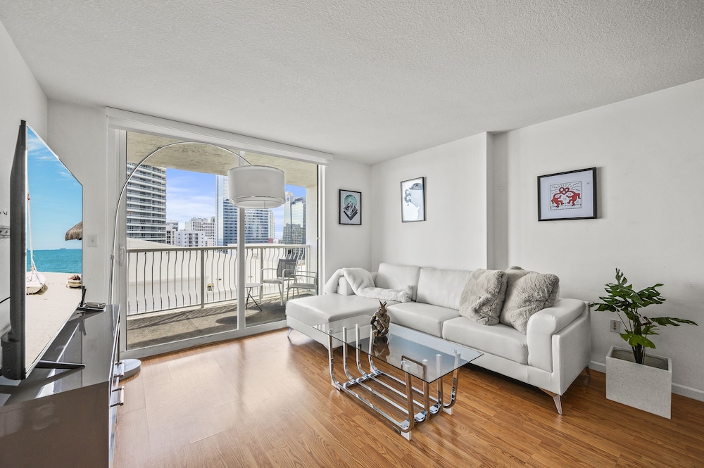 Deluxe Apartment photo 1
