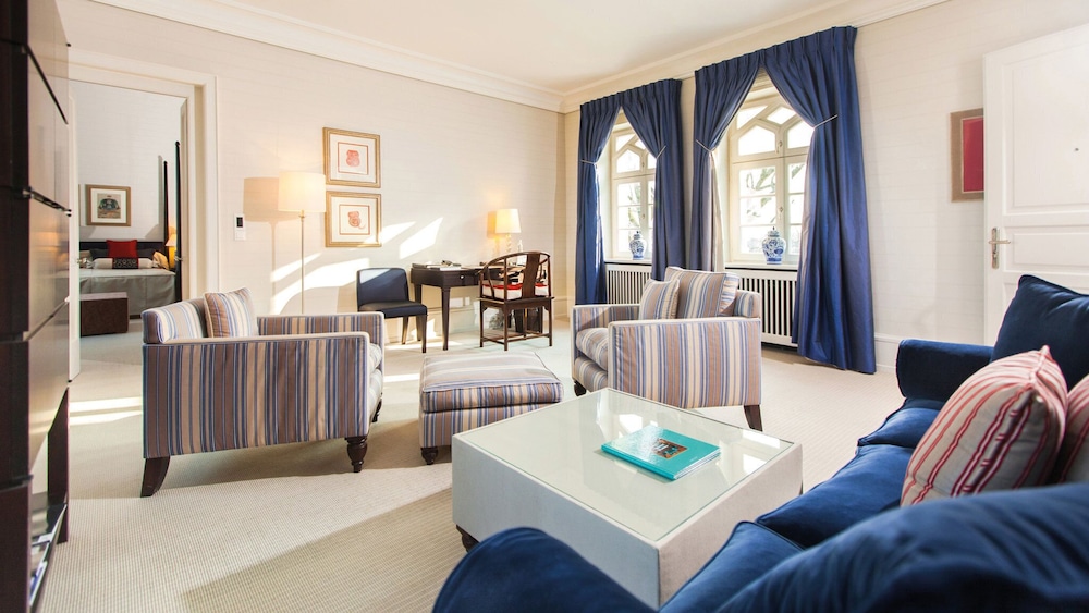 Deluxe Suite, 1 King Bed, Non Smoking, Sea View