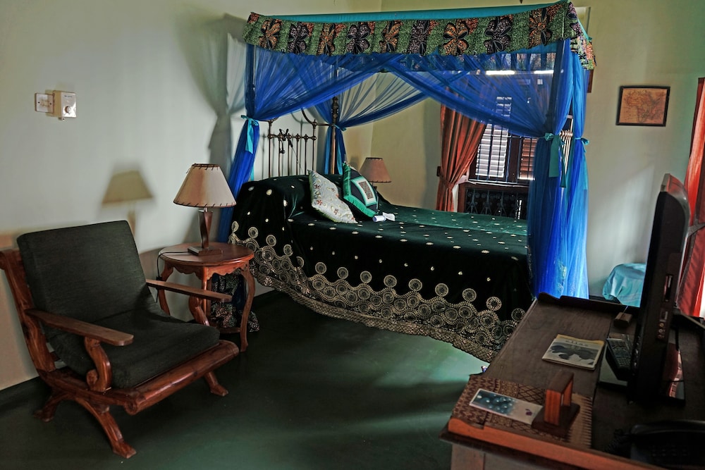Grand Suite, Bathtub