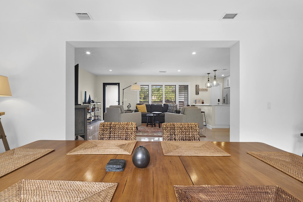 Relax in Luxury - 3 Bed 2 Bath Oasis With Pool, Foto 11