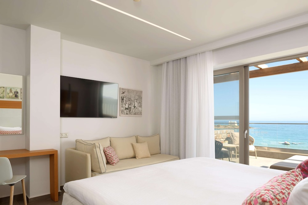 Diamond Suite Beachfront - Photo 8