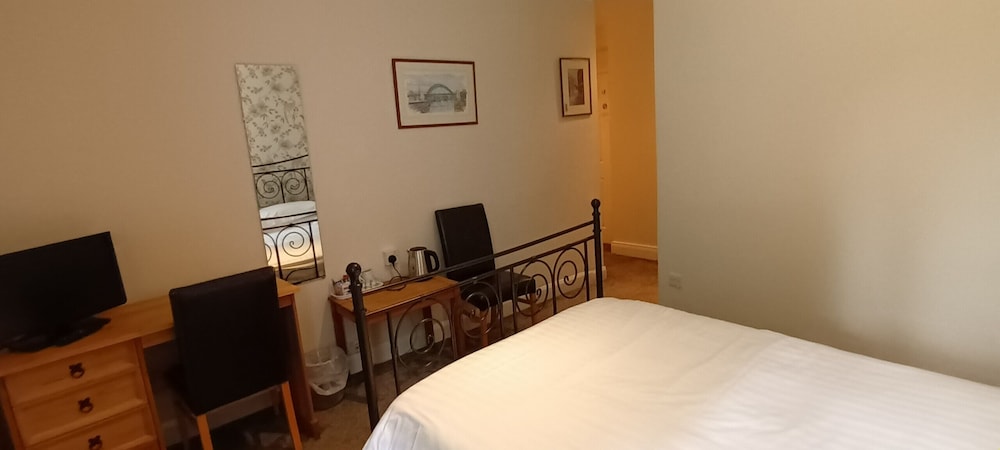 Standard Double Room - Photo 4