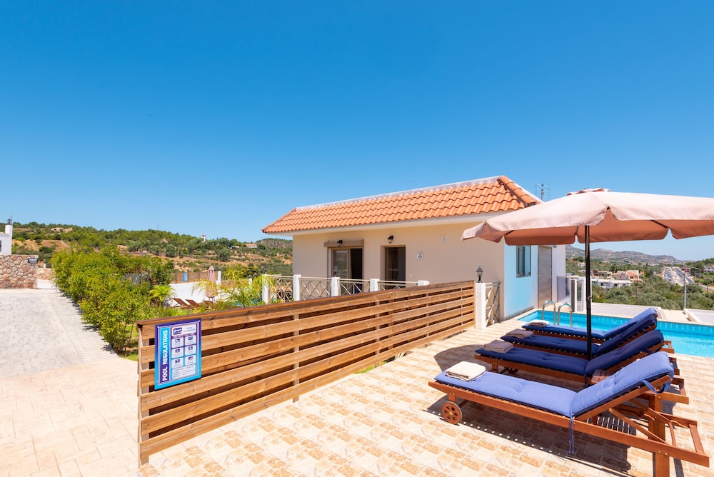 Deluxe Suite, 2 Bedrooms, Private Pool, Mountain View photo 3