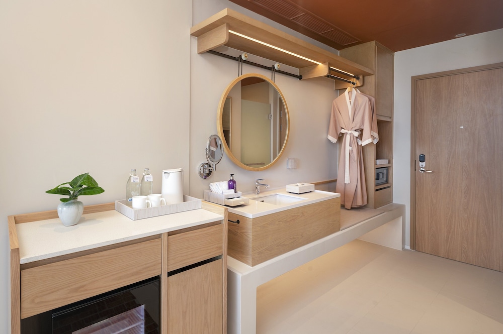 Deluxe Twin Room - Photo 6