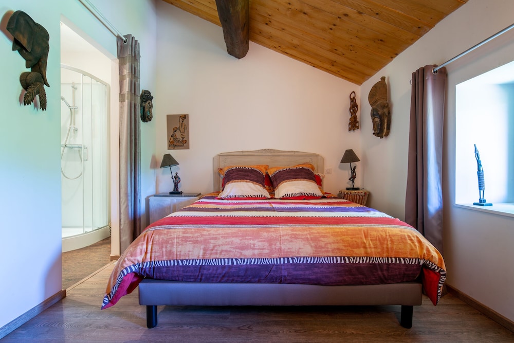 Triple Room (Elephant) photo 1