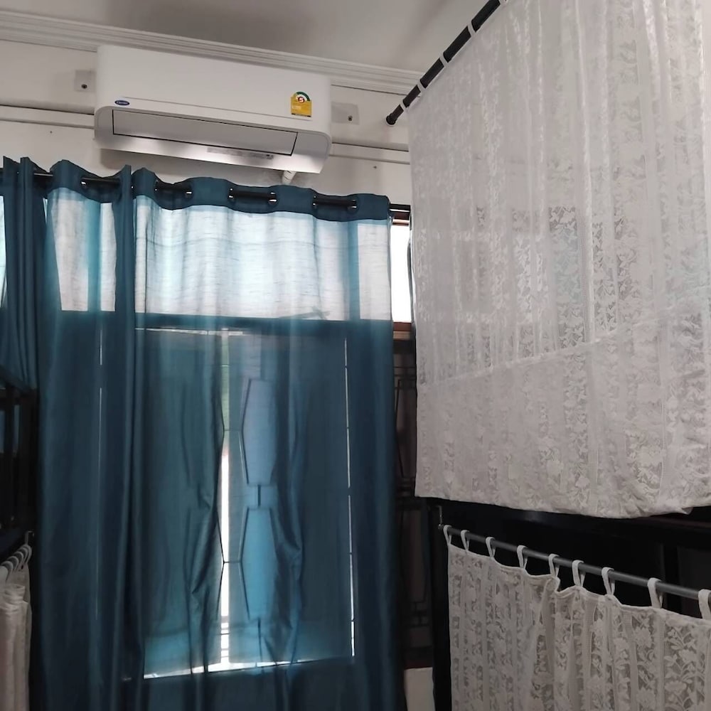 1 Bed in 4-Beds Mixed Dormitory Room photo 2
