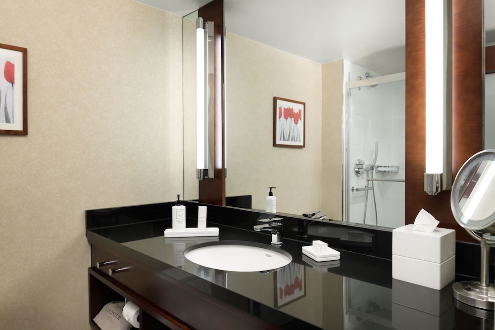 Room - Photo 6