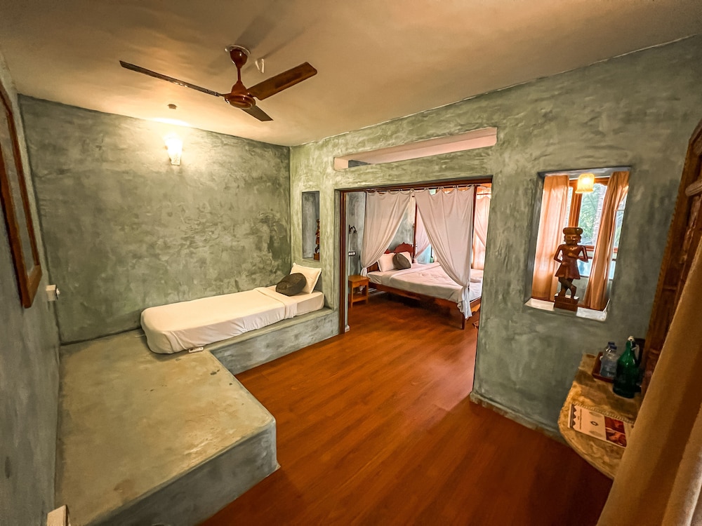Beachside Heritage Room