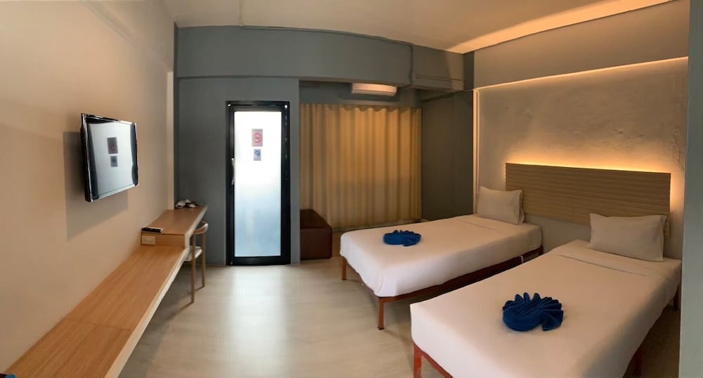 Basic Twin Room