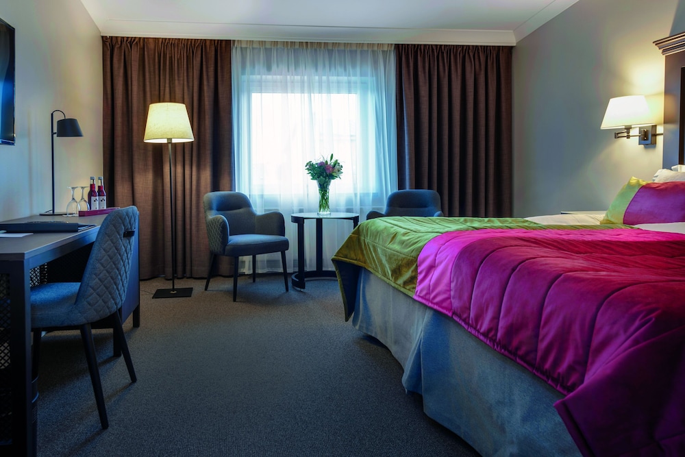 Deluxe Room - Photo 2
