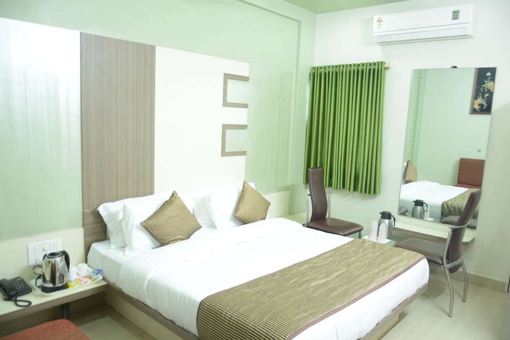 Royal Room