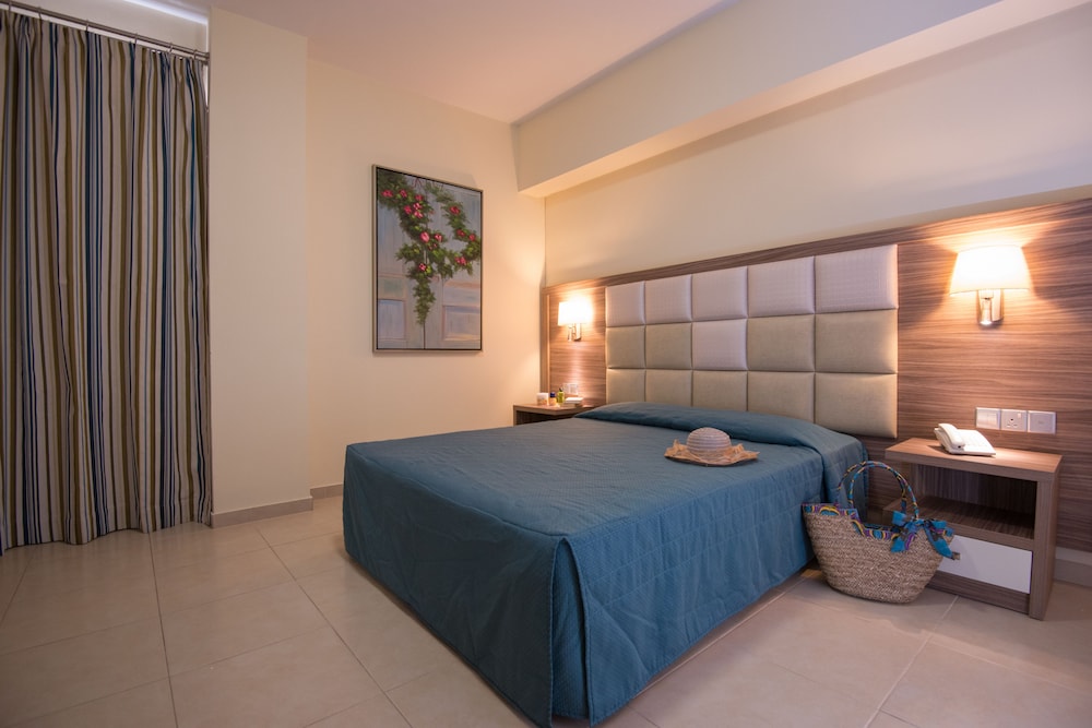 Junior Suite - Family Sea View Room photo 2