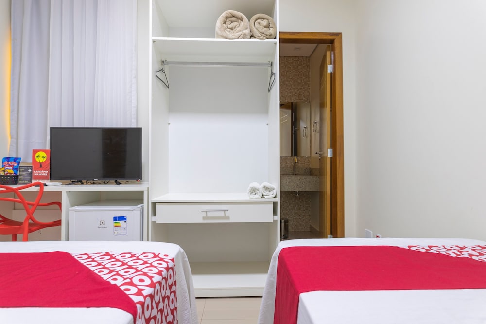 Twin Room - Photo 8