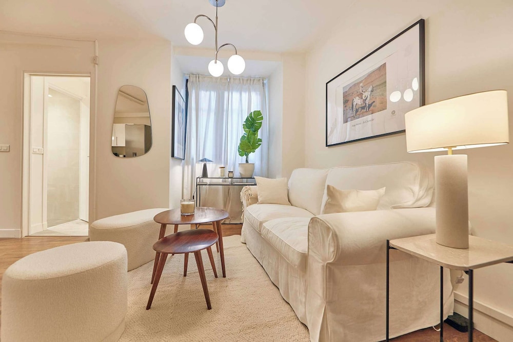 Apartment photo 3