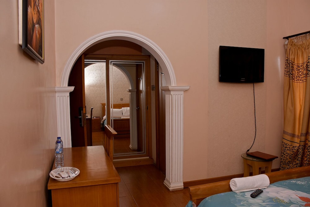 Single Room - Photo 2