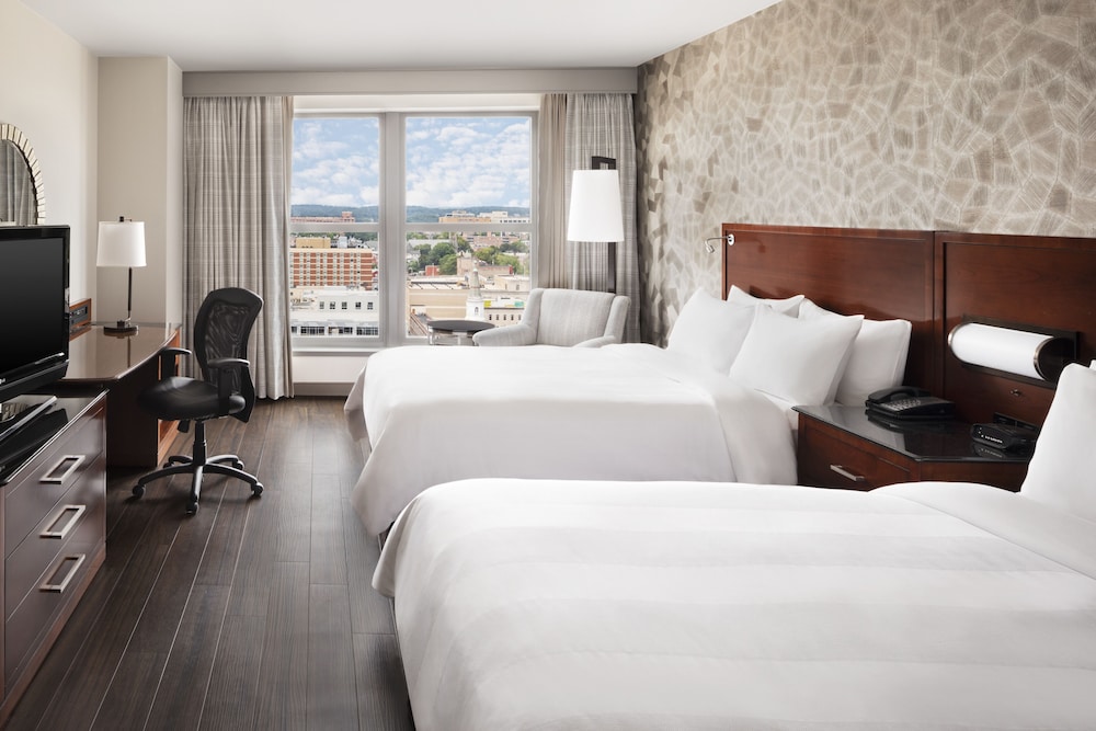 Room, 2 Double Beds (Mobility Accessible, Tub) - Photo 3