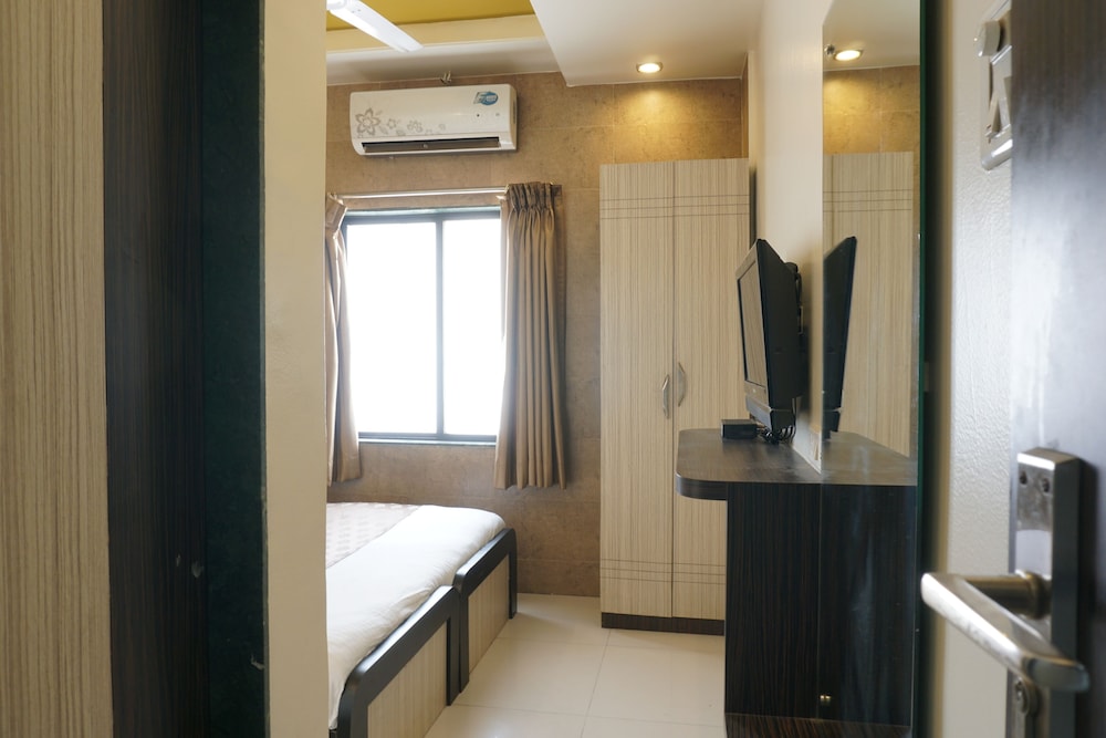 Executive Room AC