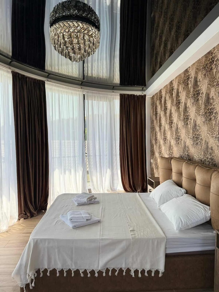 Deluxe Quadruple Room, Balcony