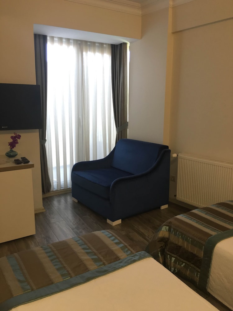 Economy Twin Room (Single Use) photo 3