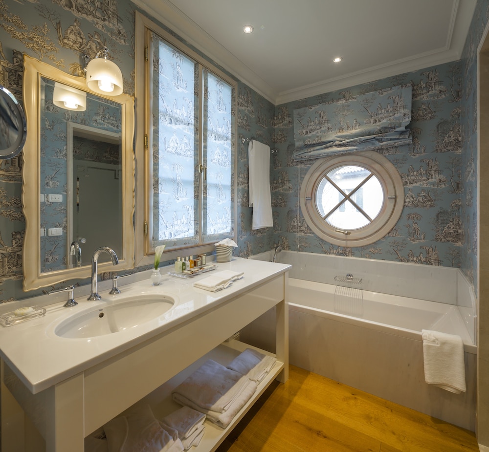 Superior Room photo 2