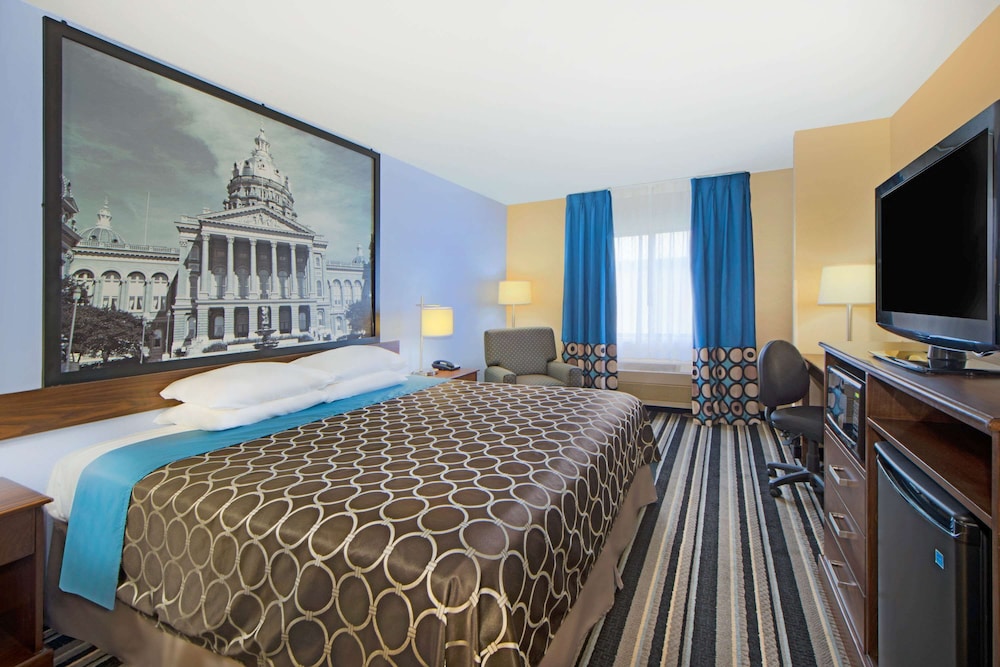 Room, 1 Queen Bed photo 1