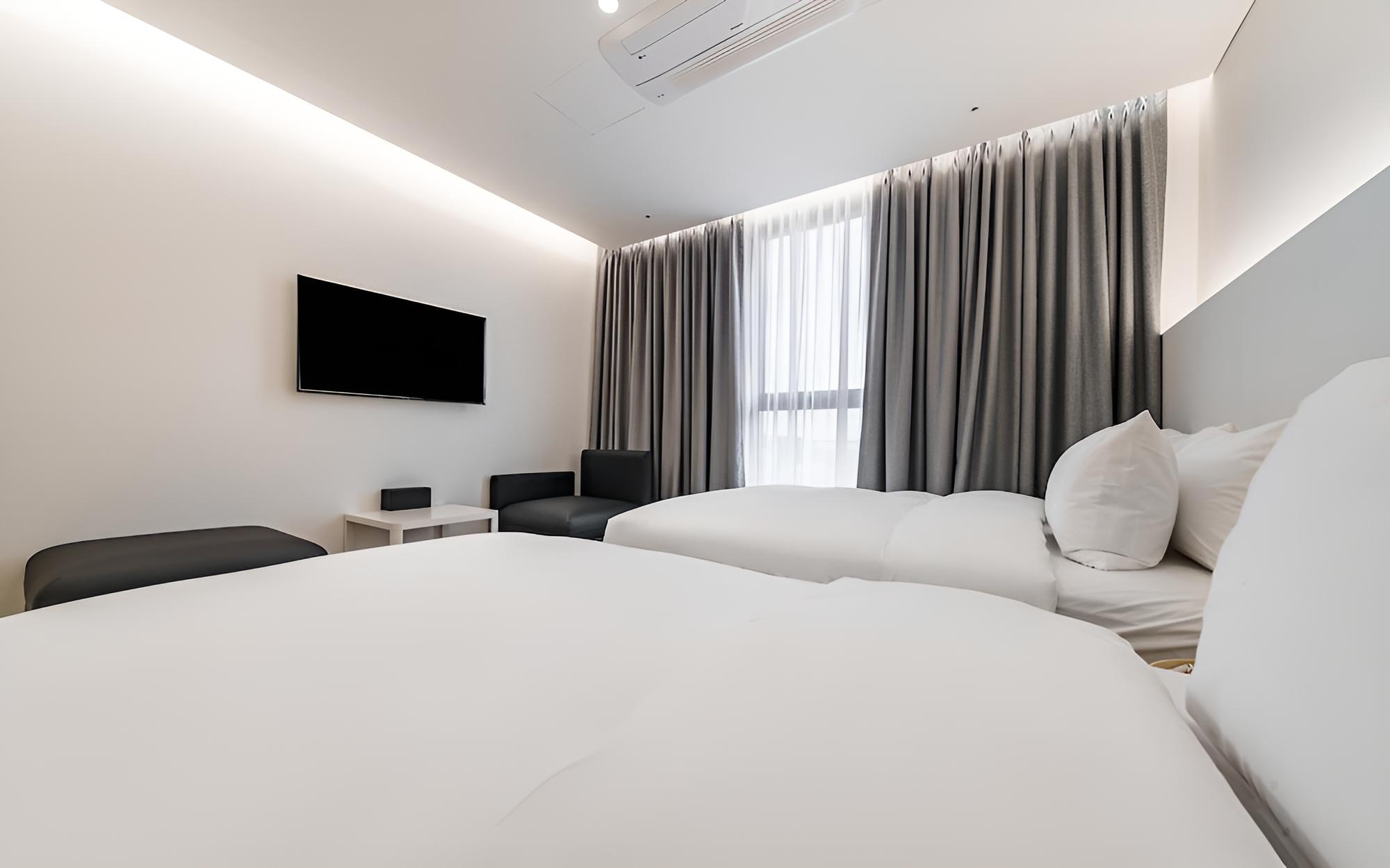 Room (Deluxe Twin (Netflix available Smart ) - Photo 8