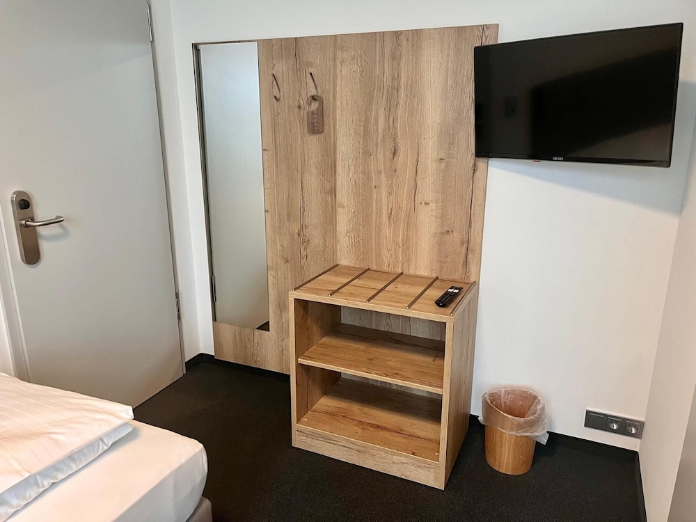 Deluxe Single Room, Non Smoking photo 2