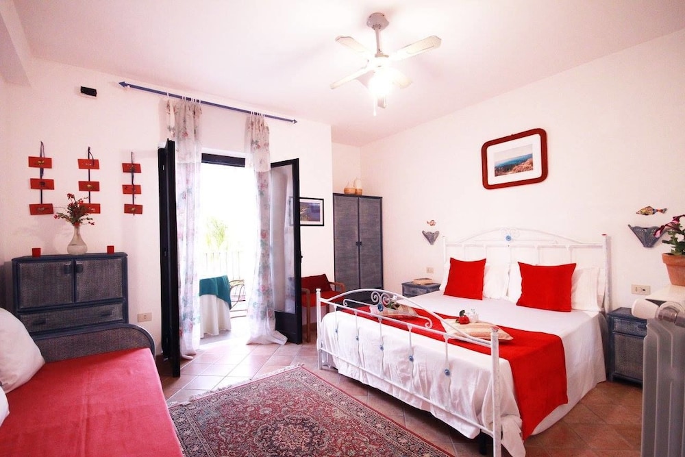 Superior Triple Room, Sea View photo 1