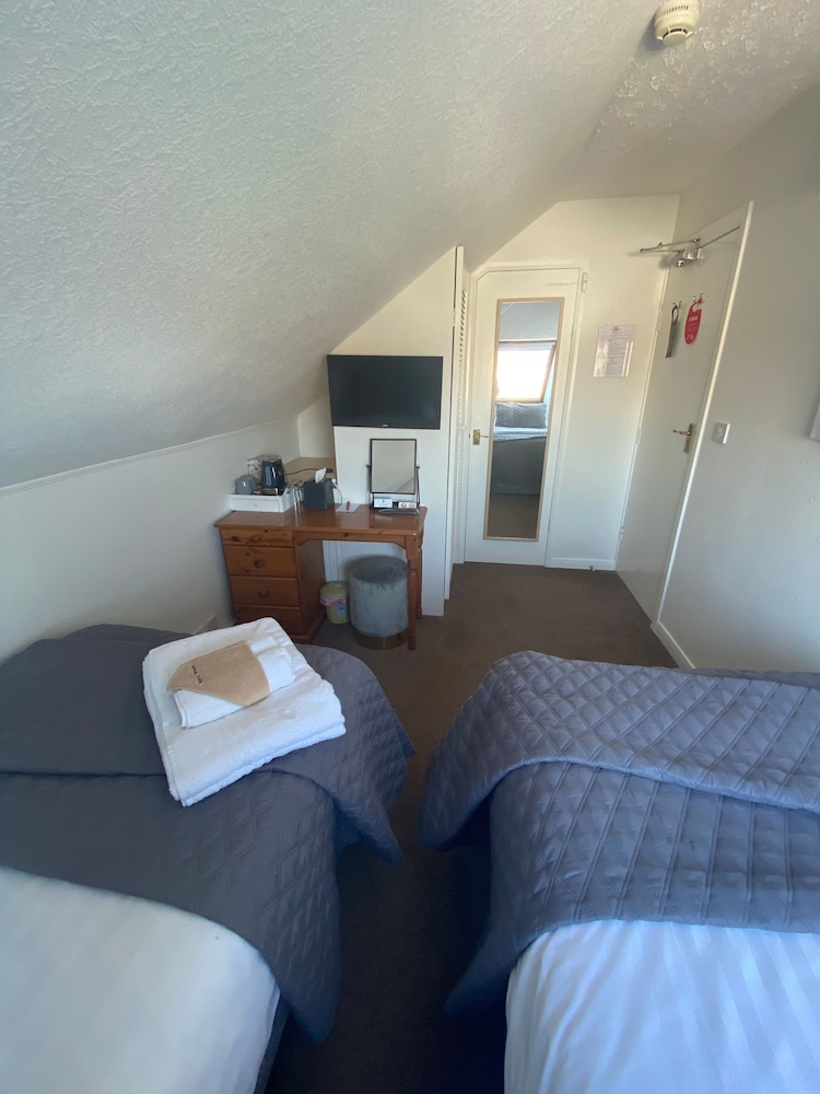 Twin Room, Ensuite (Upper Room 10) photo 3