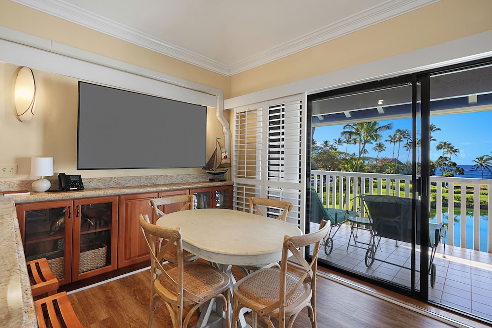 Room, 1 Bedroom, Ocean View (Unit 217 ,1Bath) photo 3