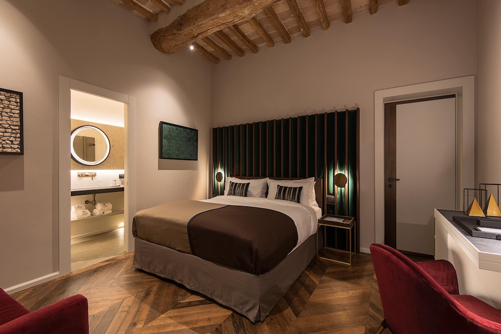 Executive Room photo 2